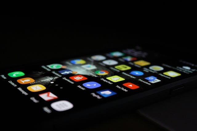 Co jest potrzebne do stworzenia aplikacji mobilnej? | Firma programistyczna ITMakeovers | Bydgoszcz